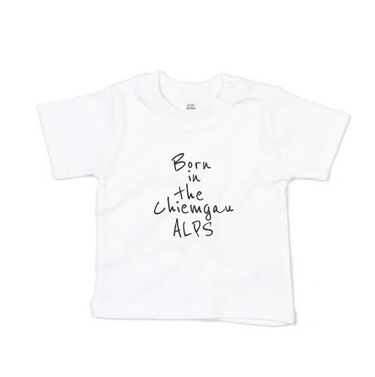 Baby T-Shirt – Born in the Chiemgau Alps – Weiss